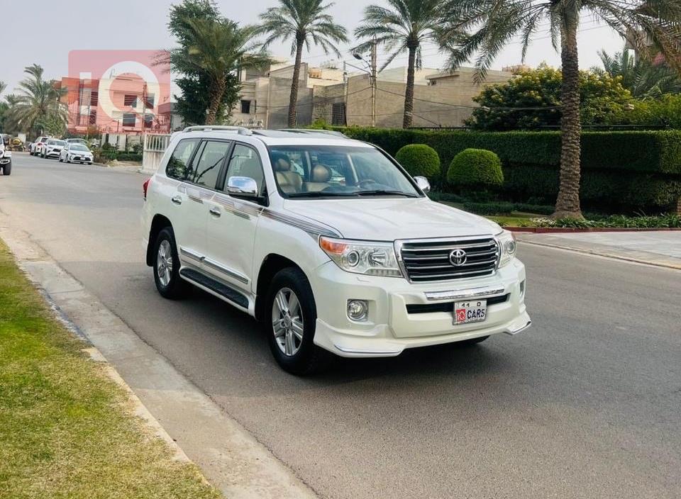 تويوتا لاندكروزر